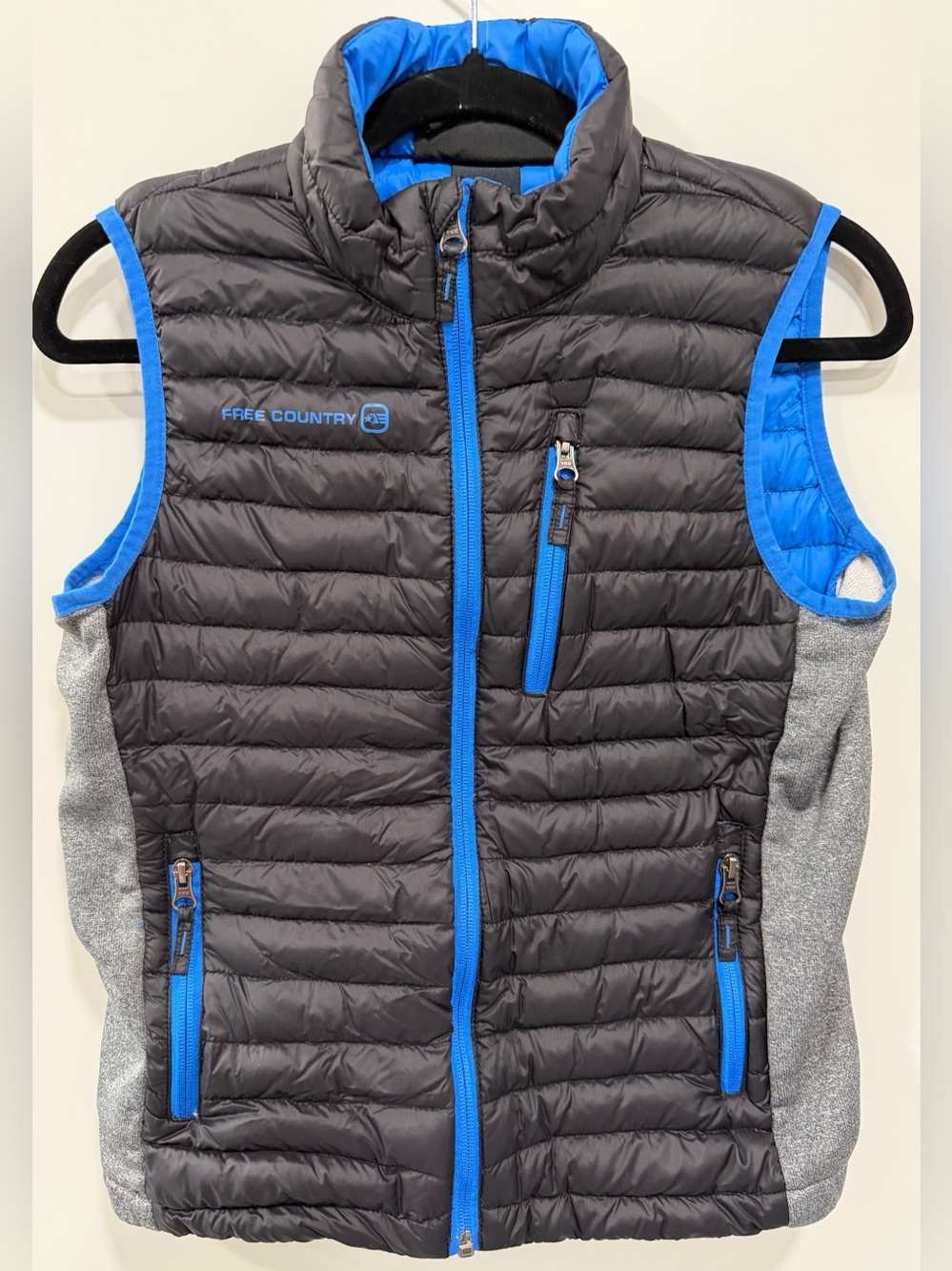 Free Country | Boys Black & Blue Lightweight Zipper Down Puffer Vest, Size M